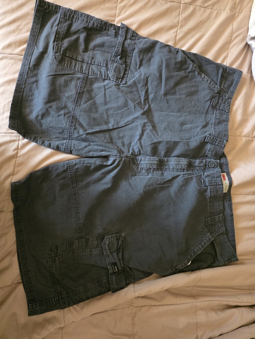 Men's Dark Gray Cargo Shorts Sz 48